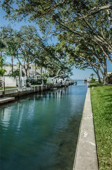 На продажу: $275,000 (2 спален, 2 ванн, 1290 Квадратных фут)