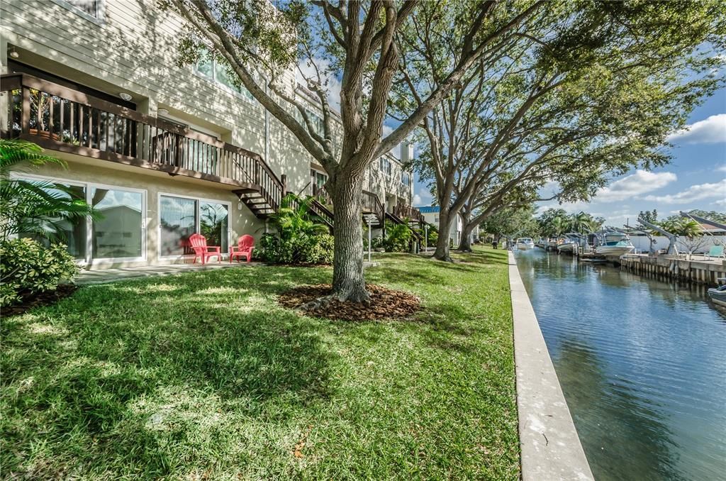 На продажу: $275,000 (2 спален, 2 ванн, 1290 Квадратных фут)