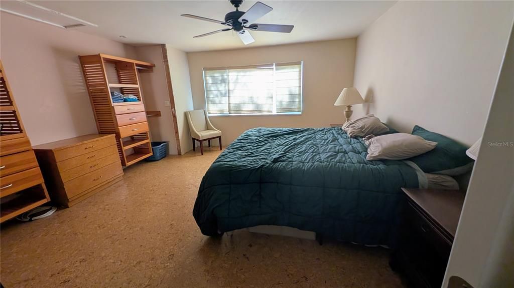 На продажу: $275,000 (2 спален, 2 ванн, 1290 Квадратных фут)