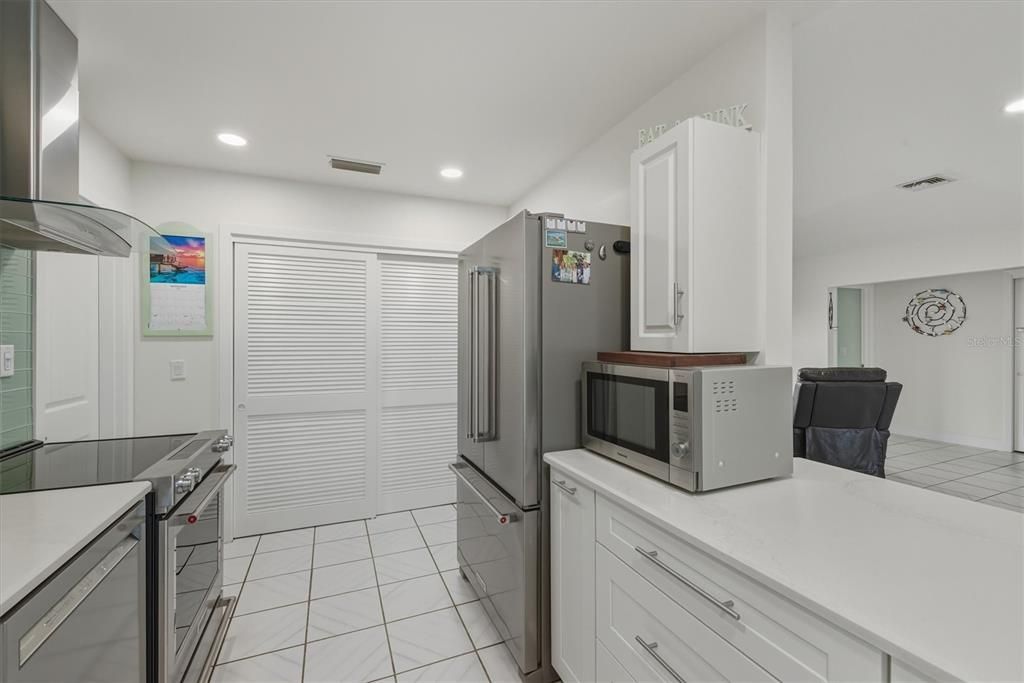 На продажу: $539,000 (2 спален, 2 ванн, 1515 Квадратных фут)