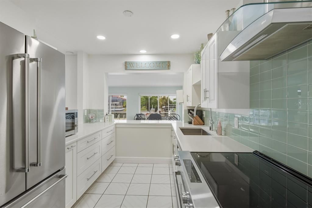 На продажу: $539,000 (2 спален, 2 ванн, 1515 Квадратных фут)