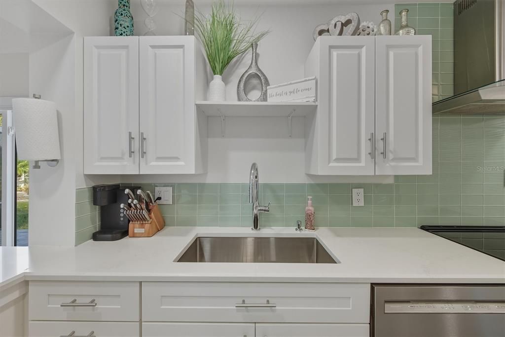 На продажу: $539,000 (2 спален, 2 ванн, 1515 Квадратных фут)