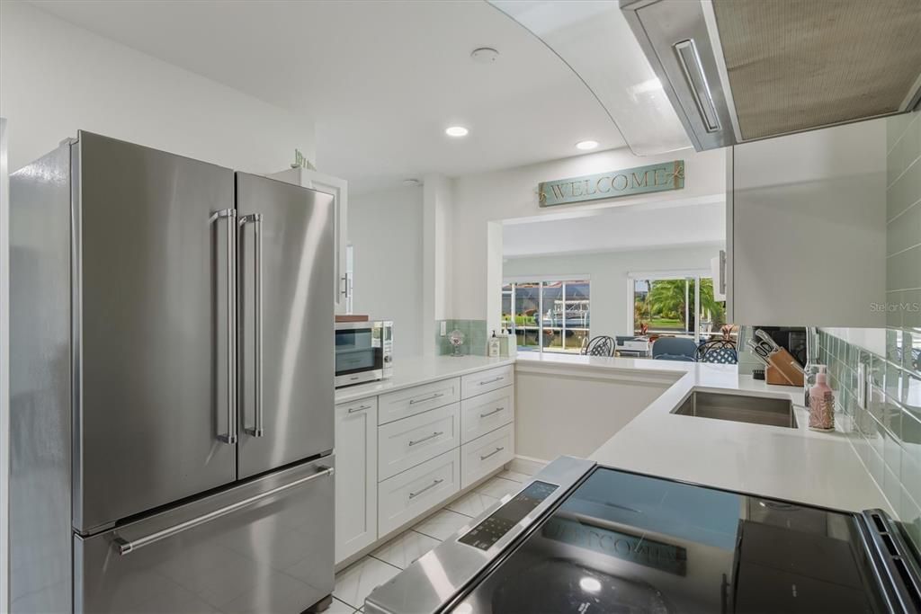 На продажу: $539,000 (2 спален, 2 ванн, 1515 Квадратных фут)