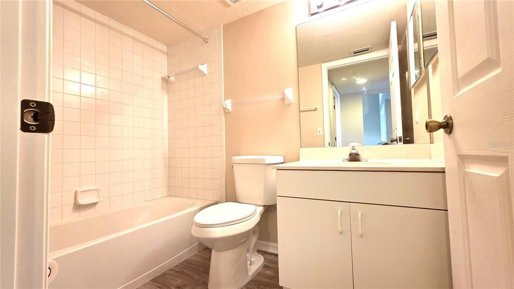 En Venta: $140,000 (2 camas, 2 baños, 1211 Pies cuadrados)