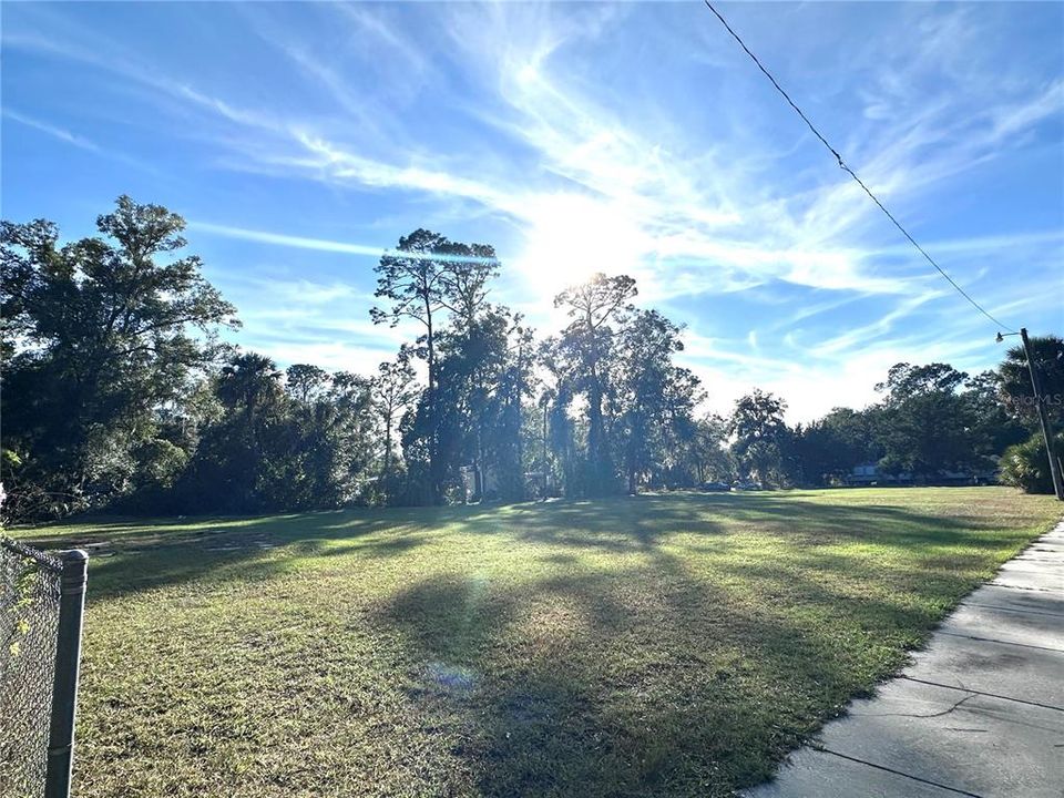 待售: $15,000 (0.12 acres)