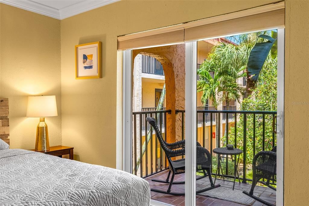 出租: $1,950 (1 贝兹, 1 浴室, 645 平方英尺)