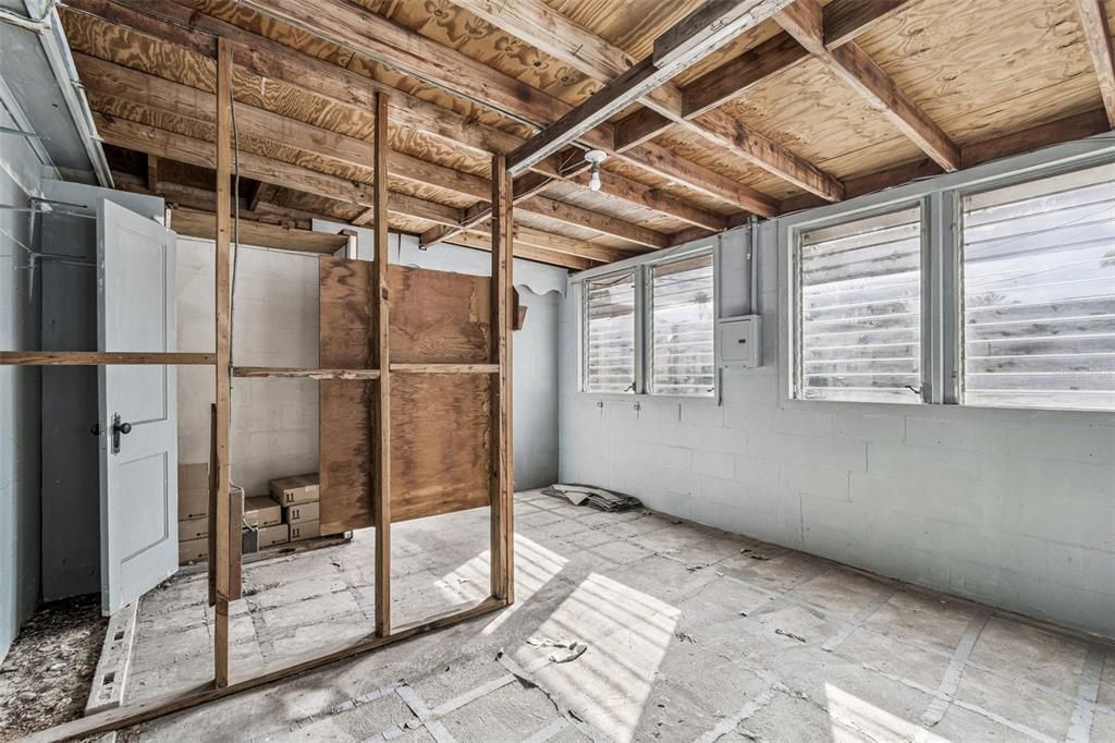 En Venta: $299,000 (3 camas, 1 baños, 1179 Pies cuadrados)