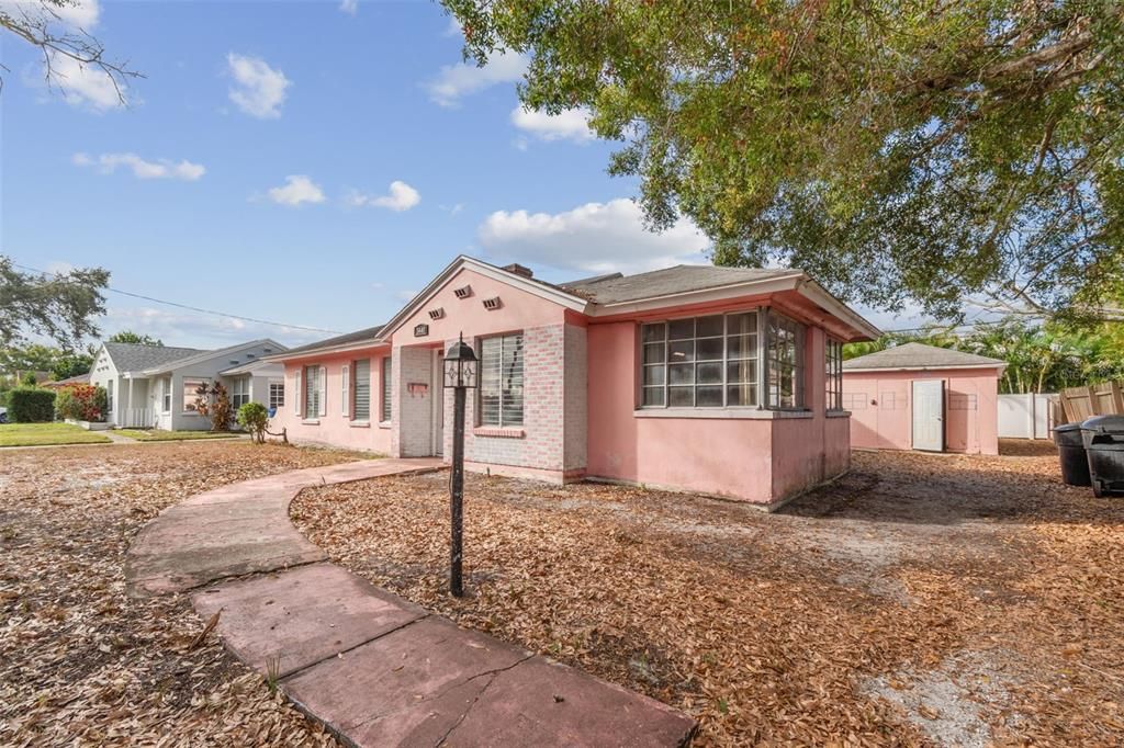 En Venta: $299,000 (3 camas, 1 baños, 1179 Pies cuadrados)