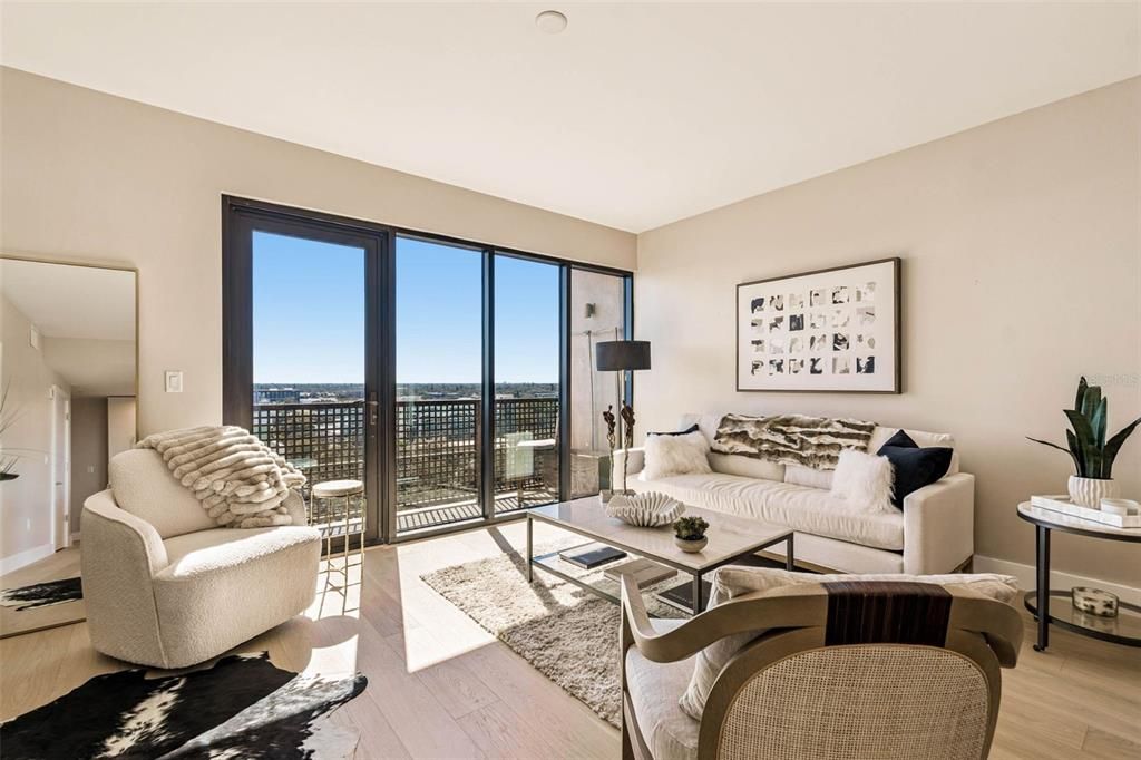 For Sale: $1,175,000 (1 beds, 1 baths, 964 Square Feet)