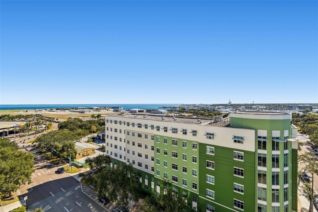 For Sale: $1,175,000 (1 beds, 1 baths, 964 Square Feet)