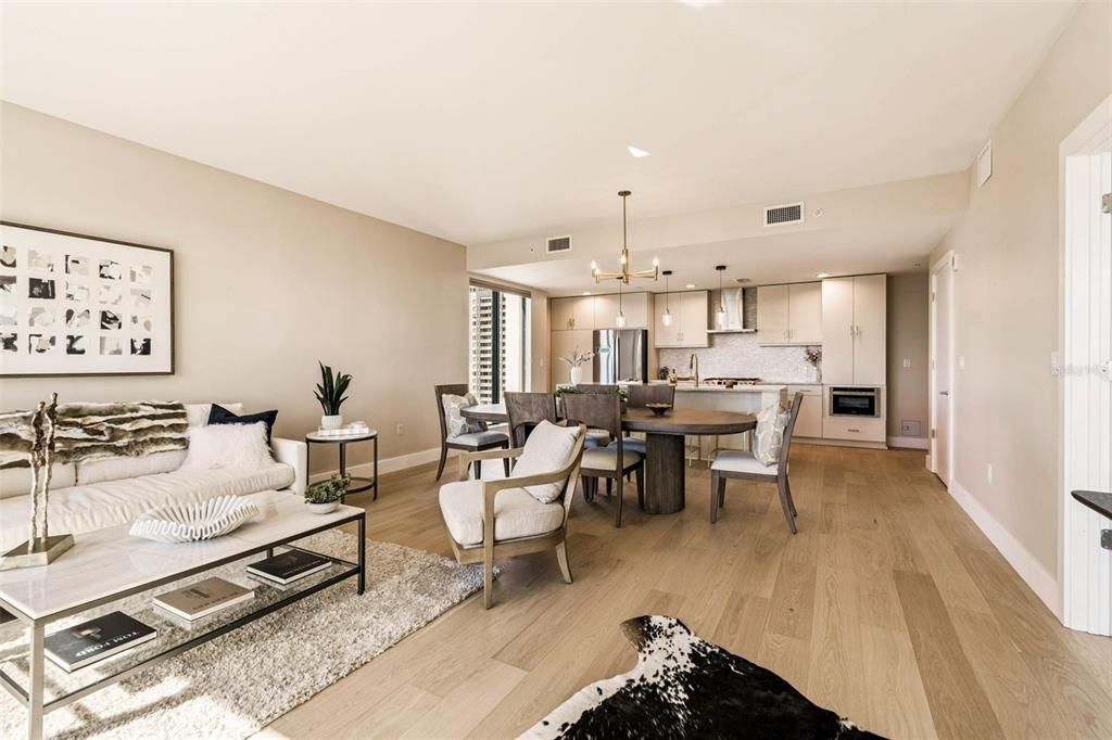 For Sale: $1,175,000 (1 beds, 1 baths, 964 Square Feet)