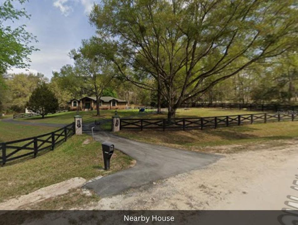 合同活跃: $65,000 (1.21 acres)