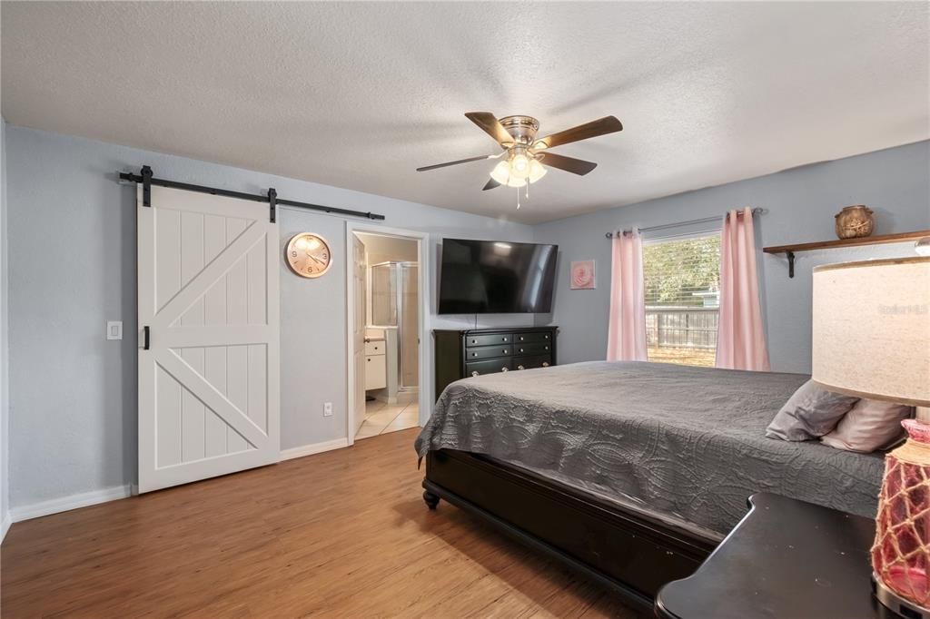 待售: $285,150 (3 贝兹, 2 浴室, 1901 平方英尺)