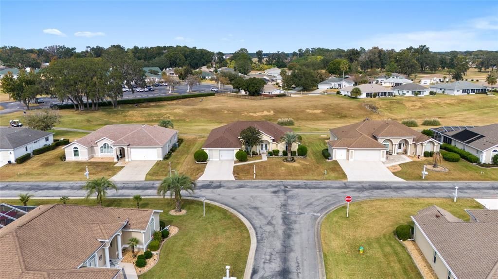 待售: $299,900 (3 贝兹, 2 浴室, 1687 平方英尺)