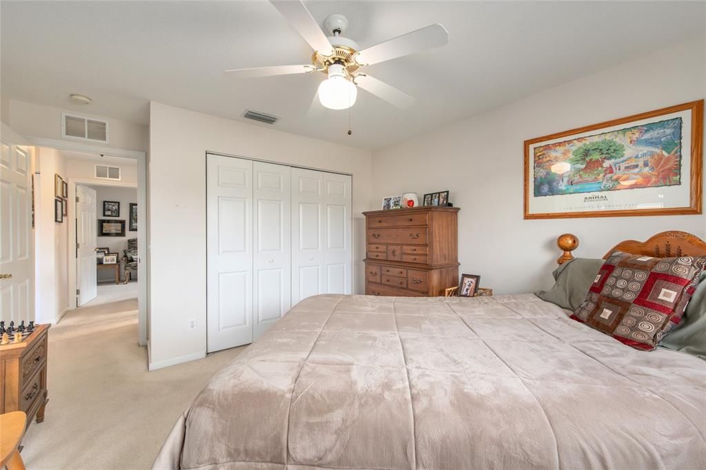 待售: $299,900 (3 贝兹, 2 浴室, 1687 平方英尺)