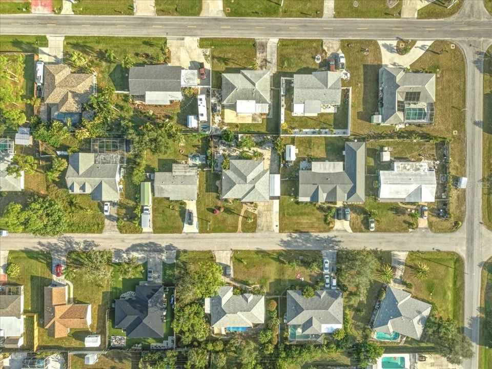 For Sale: $295,000 (2 beds, 2 baths, 1253 Square Feet)