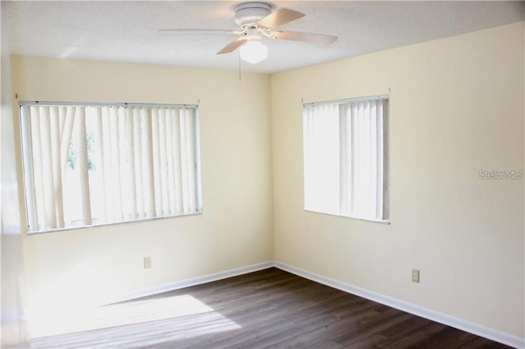 For Rent: $1,900 (3 beds, 2 baths, 1794 Square Feet)