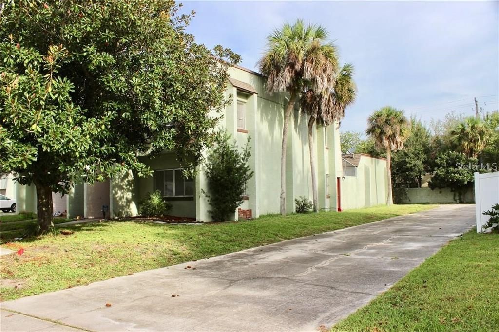 For Rent: $1,900 (3 beds, 2 baths, 1794 Square Feet)