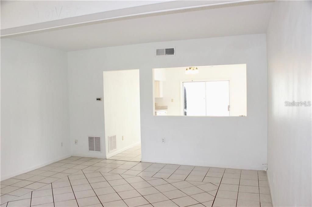 For Rent: $1,900 (3 beds, 2 baths, 1794 Square Feet)