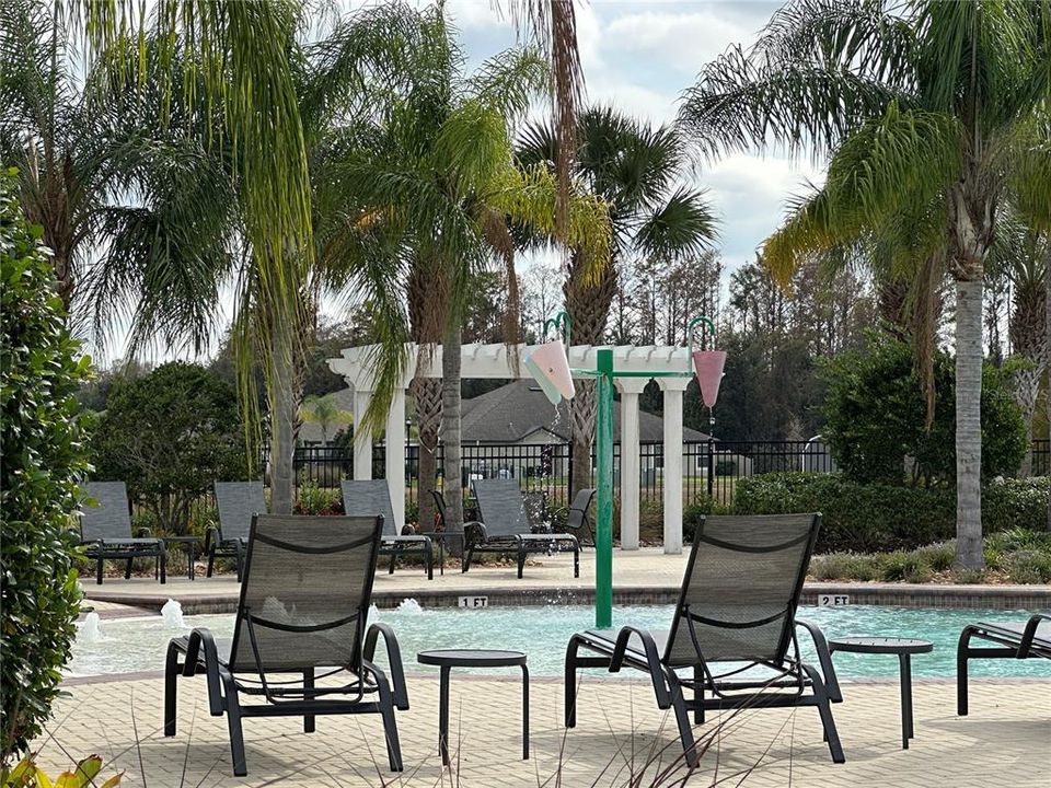 For Sale: $365,000 (5 beds, 2 baths, 2205 Square Feet)