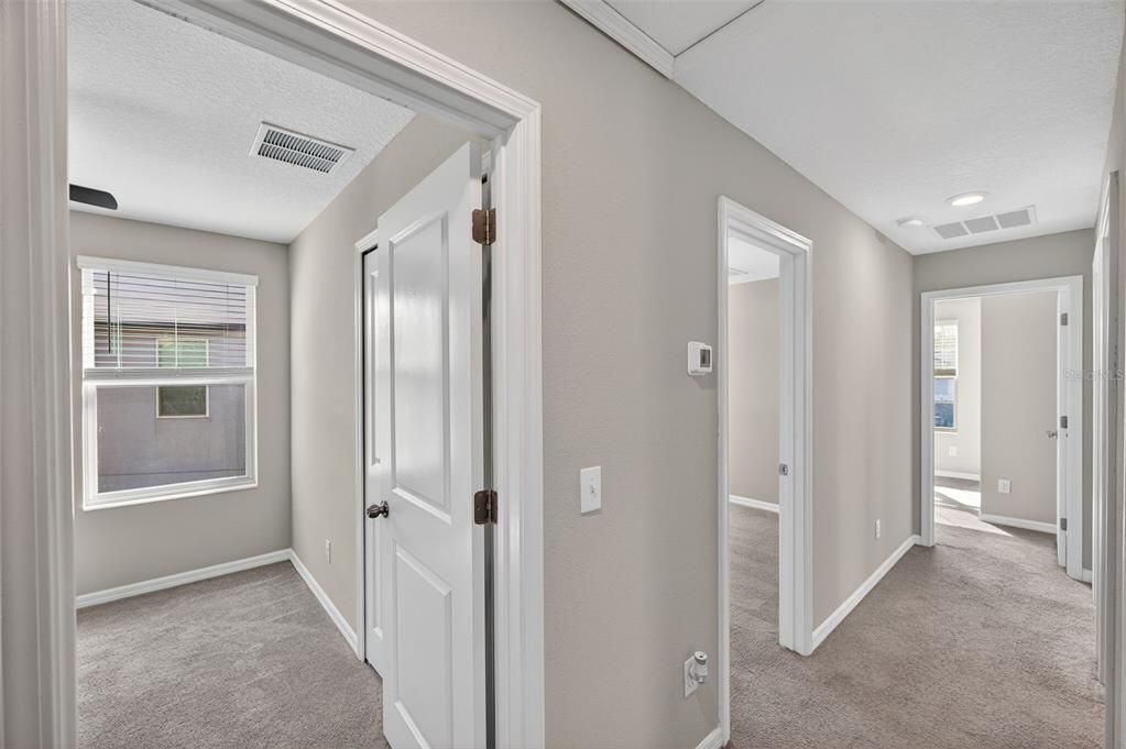 For Sale: $365,000 (5 beds, 2 baths, 2205 Square Feet)