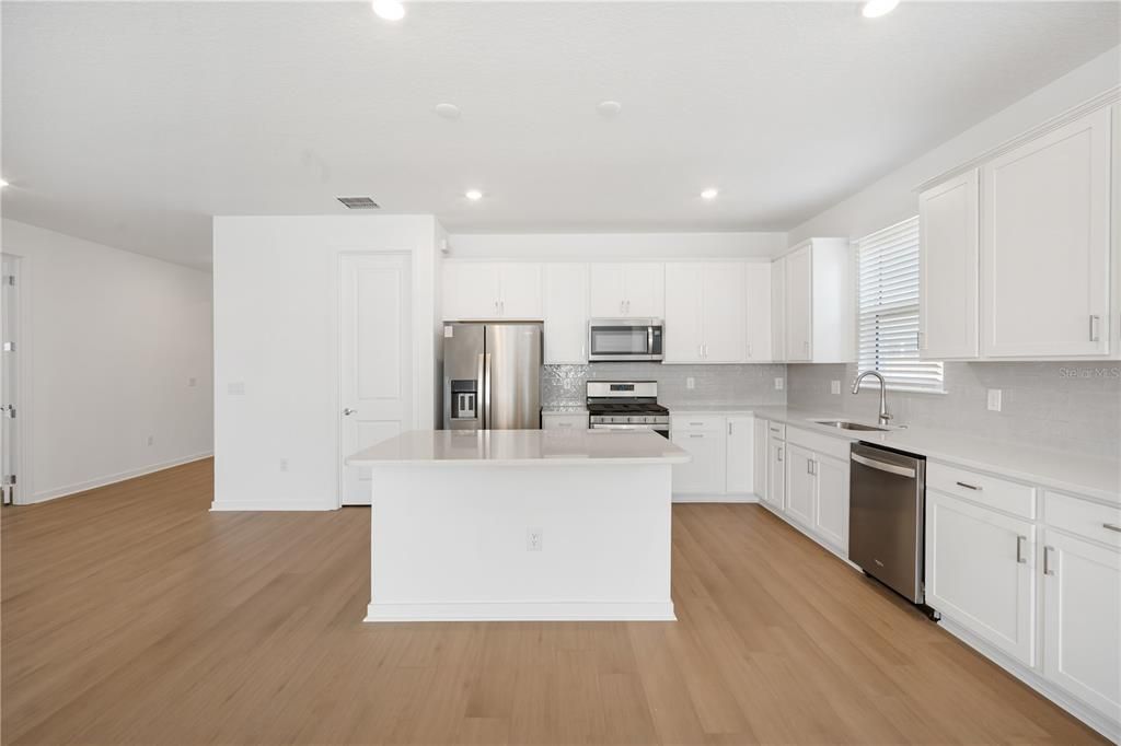 For Rent: $3,000 (3 beds, 2 baths, 2166 Square Feet)