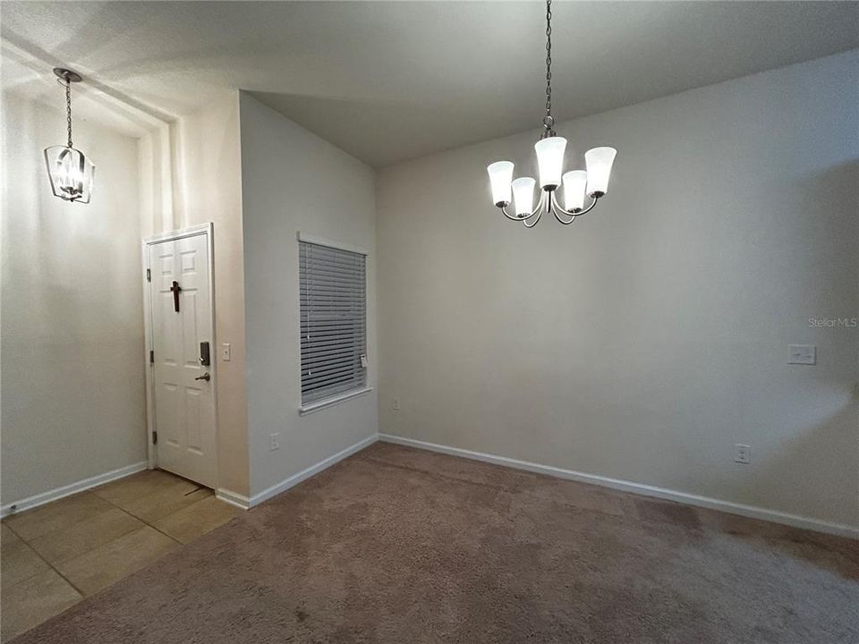 For Sale: $199,999 (2 beds, 2 baths, 1147 Square Feet)