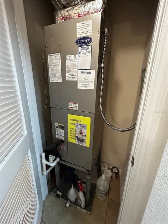 For Sale: $199,999 (2 beds, 2 baths, 1147 Square Feet)