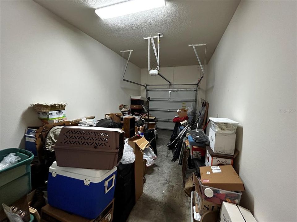 For Sale: $199,999 (2 beds, 2 baths, 1147 Square Feet)