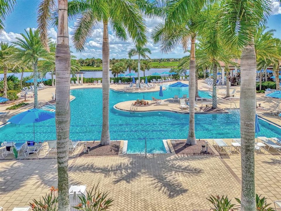 For Sale: $599,900 (2 beds, 2 baths, 1907 Square Feet)