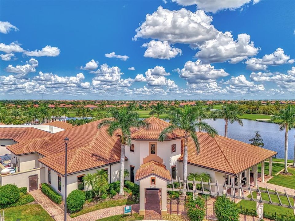 For Sale: $599,900 (2 beds, 2 baths, 1907 Square Feet)