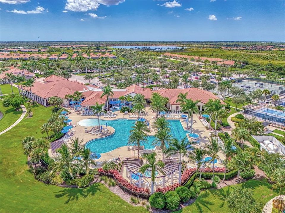 For Sale: $599,900 (2 beds, 2 baths, 1907 Square Feet)