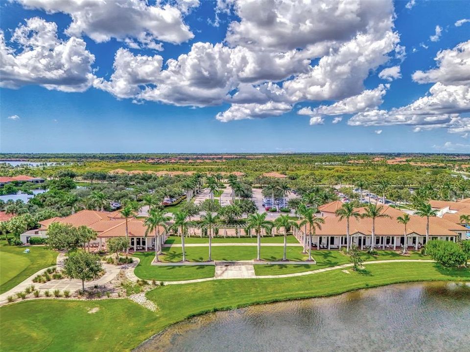 For Sale: $599,900 (2 beds, 2 baths, 1907 Square Feet)