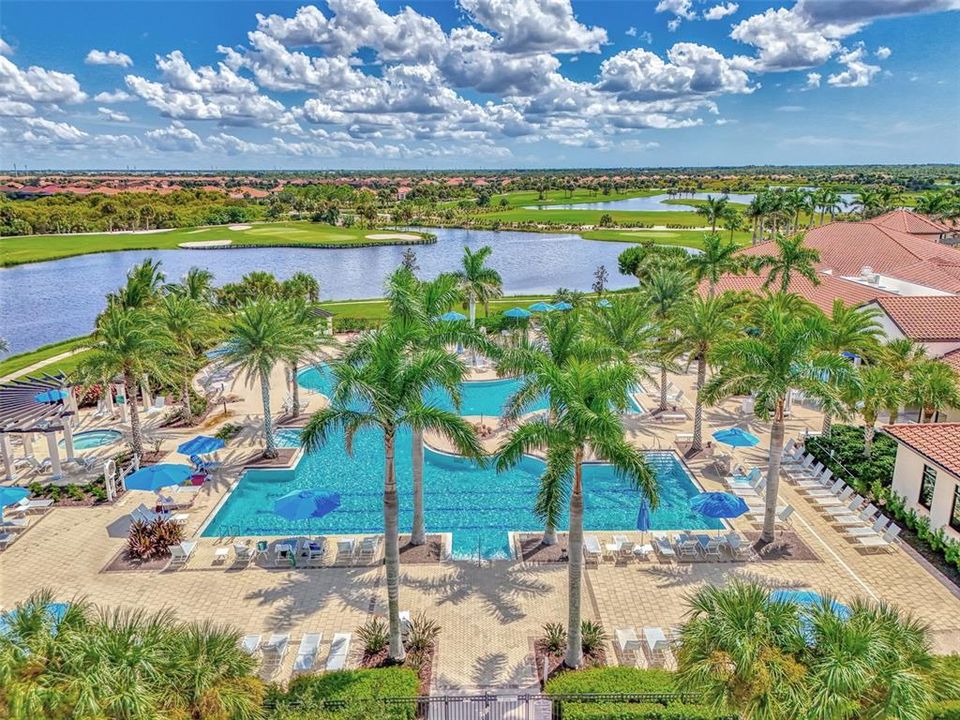 For Sale: $599,900 (2 beds, 2 baths, 1907 Square Feet)