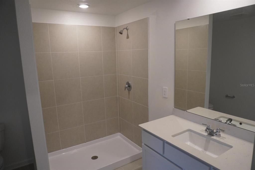 For Rent: $2,200 (3 beds, 2 baths, 1487 Square Feet)