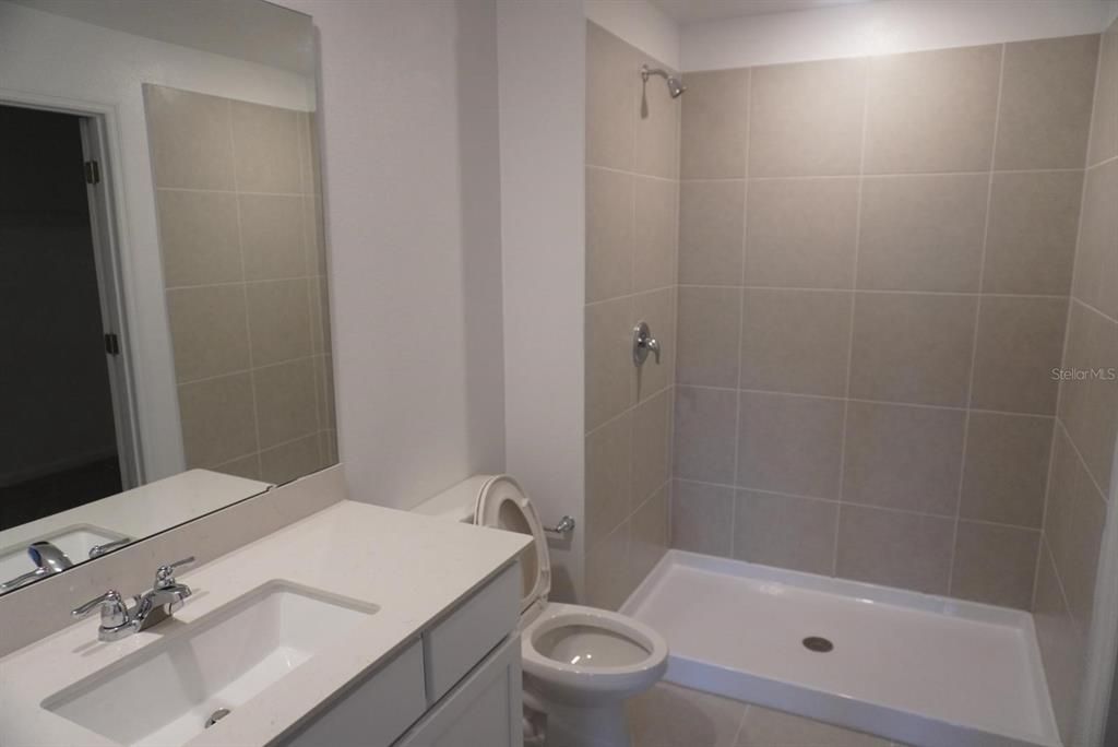 For Rent: $2,200 (3 beds, 2 baths, 1487 Square Feet)