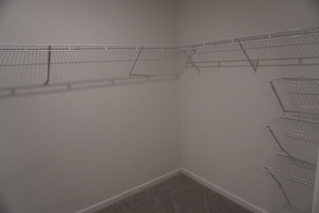 For Rent: $2,200 (3 beds, 2 baths, 1487 Square Feet)