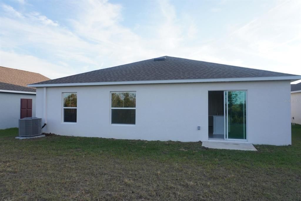 For Rent: $2,200 (3 beds, 2 baths, 1487 Square Feet)