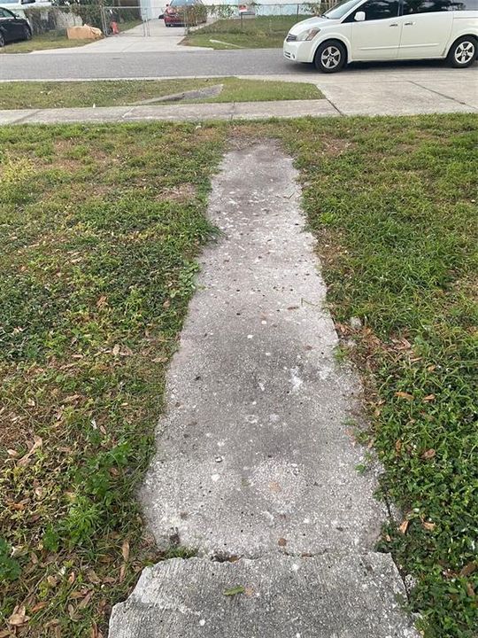 待售: $85,000 (0.14 acres)