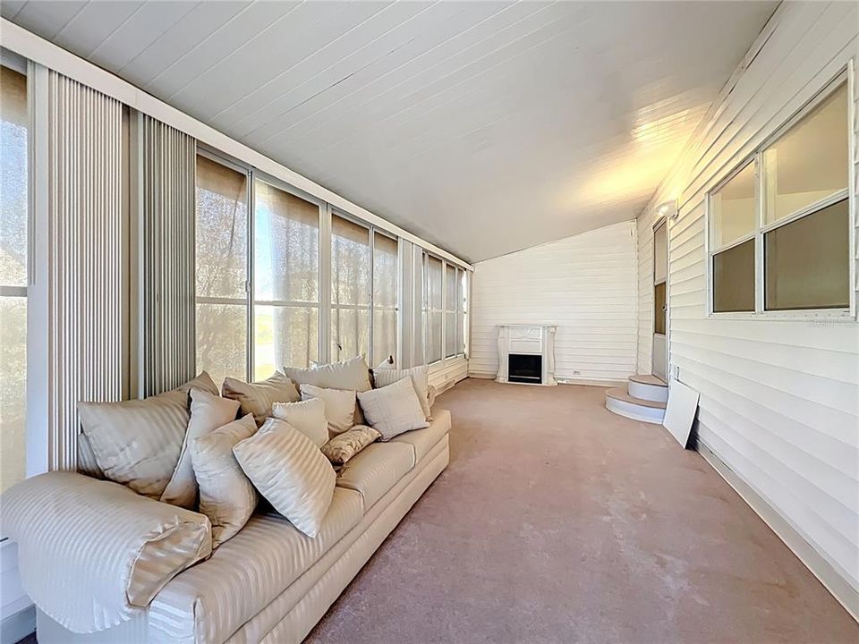 For Sale: $178,500 (3 beds, 2 baths, 1248 Square Feet)