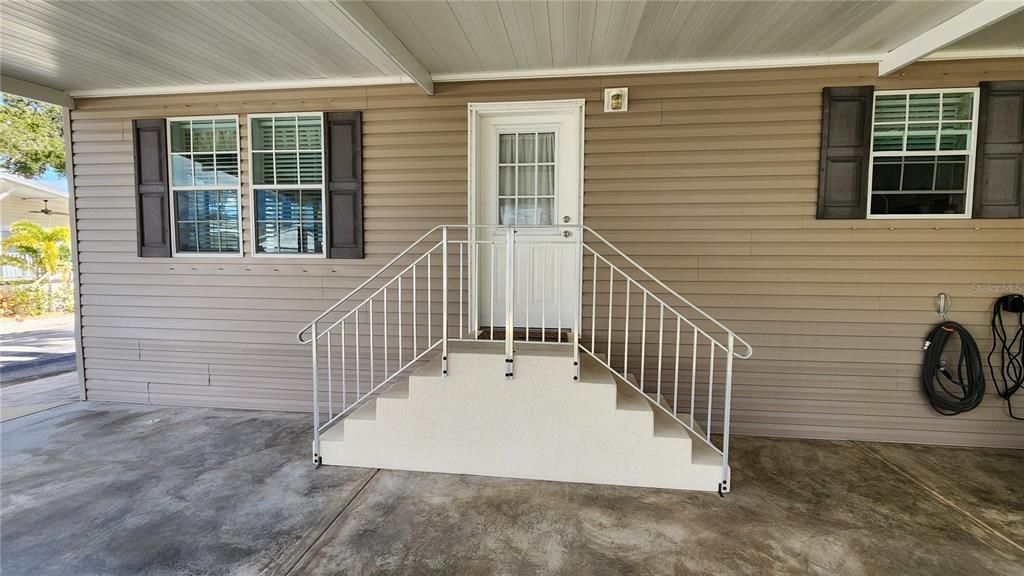 For Sale: $295,000 (2 beds, 2 baths, 1248 Square Feet)