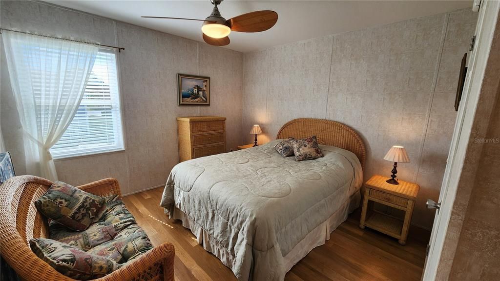 For Sale: $295,000 (2 beds, 2 baths, 1248 Square Feet)