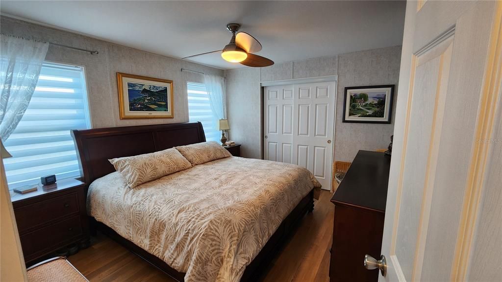 For Sale: $295,000 (2 beds, 2 baths, 1248 Square Feet)