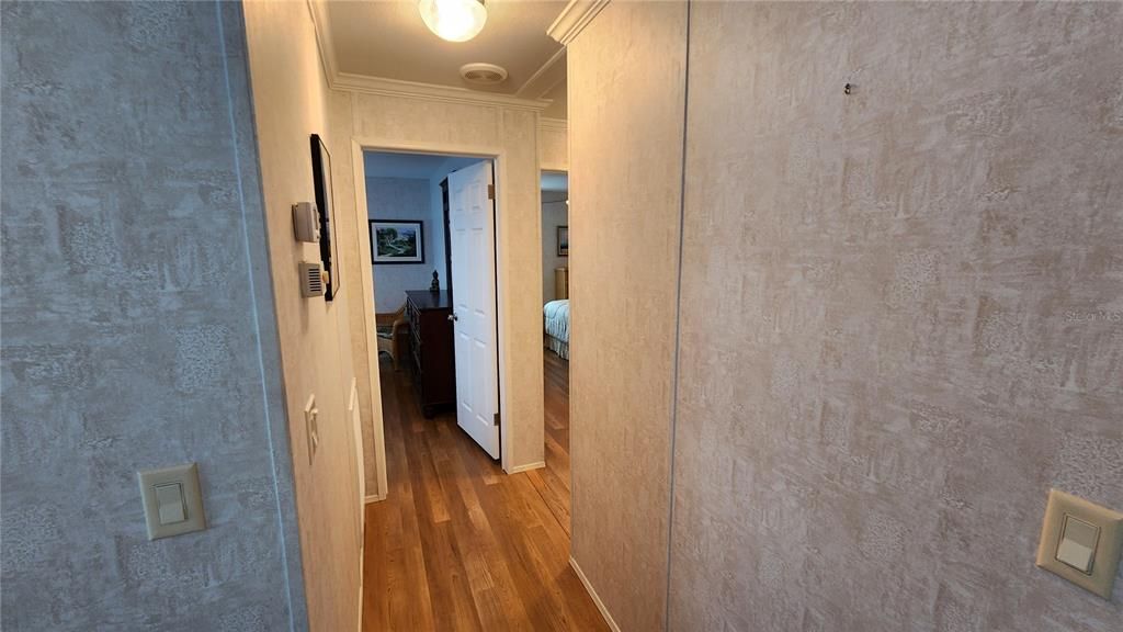 For Sale: $295,000 (2 beds, 2 baths, 1248 Square Feet)