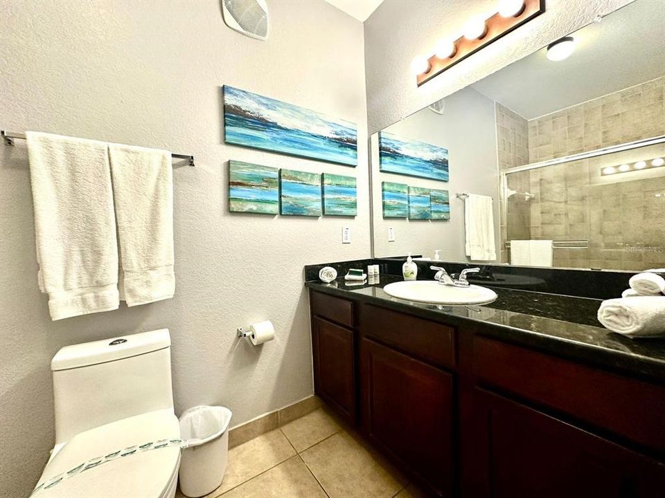 For Rent: $2,000 (3 beds, 2 baths, 1244 Square Feet)