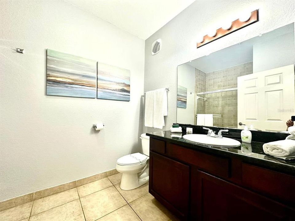 For Rent: $2,000 (3 beds, 2 baths, 1244 Square Feet)