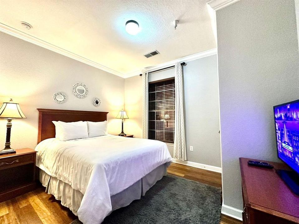 For Rent: $2,000 (3 beds, 2 baths, 1244 Square Feet)