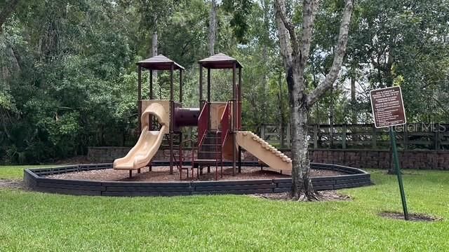 For Rent: $2,000 (3 beds, 2 baths, 1244 Square Feet)