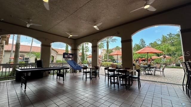 For Rent: $2,000 (3 beds, 2 baths, 1244 Square Feet)