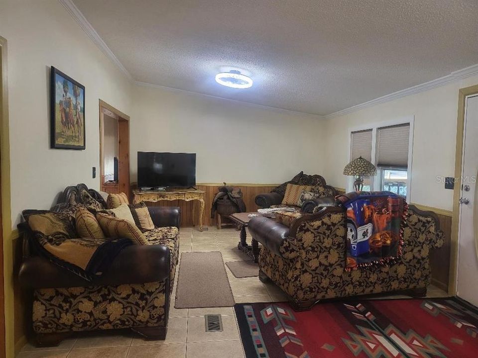 Active With Contract: $310,000 (4 beds, 2 baths, 1848 Square Feet)